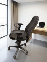 Scaun de birou marca GS culoare neagră - second hand